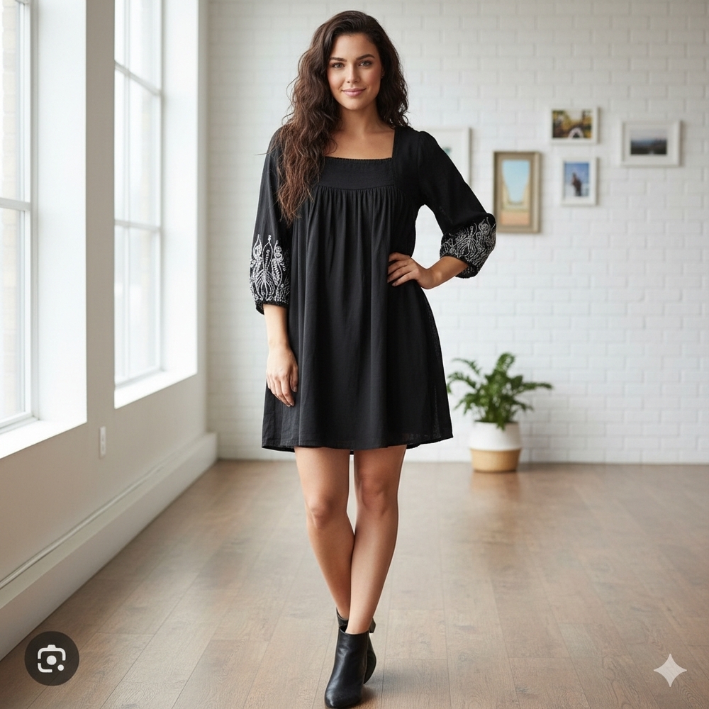 🌴 Francesca's Miami Black Tunic with White Embroidery Mini Dress Size XS Euc